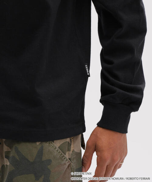 AVIREX(アヴィレックス)の「《AVIREX × FINAL FANTASY VII REMAKE》LONGSLEEVE T-SHIRT "SAM'S DELIVERY SERVICE" / 長袖Tシャツ サムズ デリバリー サービス / アヴィレックス(Tシャツ/カットソー・メンズ・ブラック/ホワイト・MEDIUM/LARGE/X-LARGE/XX-LARGE)」の8枚目の写真