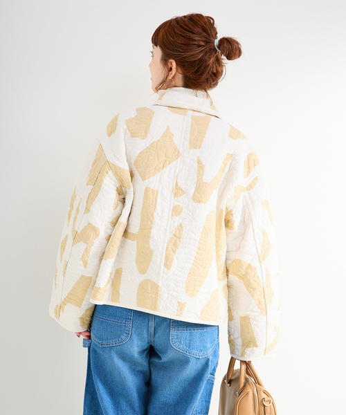 B.C STOCK（ベーセーストック）の「幾何柄リバーシブルキルティングジャケット（その他アウター・レディース・ベージュ/ブラウン・FREE）」の22枚目の写真