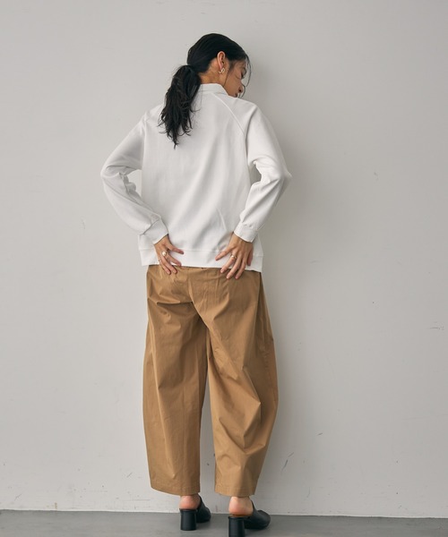 tento(テント)の「【日本生地】コットンナイロン タックパンツ(その他パンツ・レディース・カーキ/グレー/キャメル/ネイビー・38/36)」の6枚目の写真