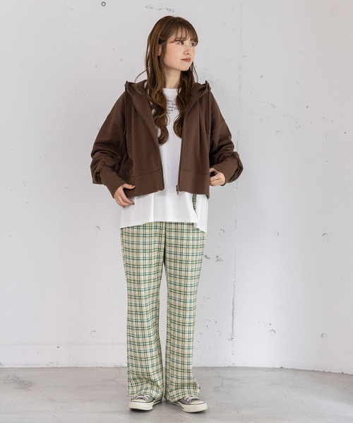 POU DOU DOU（プードゥドゥ）の「ボリューム袖裏毛フーディパーカ（パーカー・レディース・グレー/ブラウン/グリーン・3）」の20枚目の写真