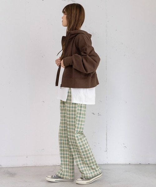 POU DOU DOU（プードゥドゥ）の「ボリューム袖裏毛フーディパーカ（パーカー・レディース・グレー/ブラウン/グリーン・3）」の21枚目の写真