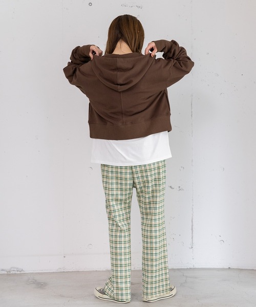 POU DOU DOU（プードゥドゥ）の「ボリューム袖裏毛フーディパーカ（パーカー・レディース・グレー/ブラウン/グリーン・3）」の22枚目の写真