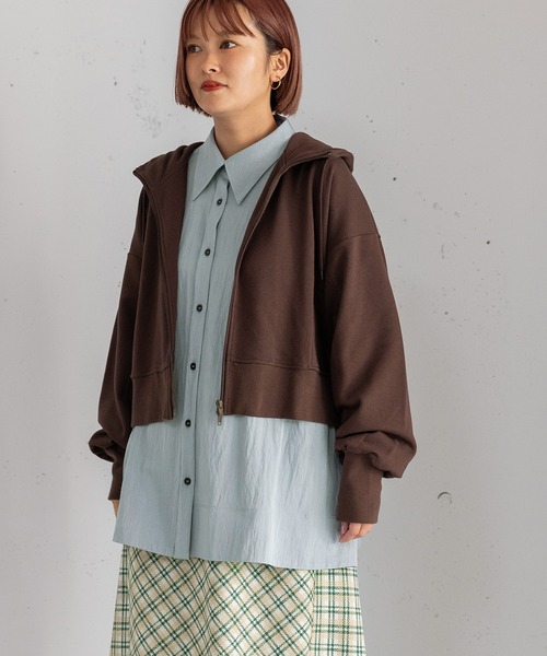 POU DOU DOU（プードゥドゥ）の「ボリューム袖裏毛フーディパーカ（パーカー・レディース・グレー/ブラウン/グリーン・3）」の4枚目の写真