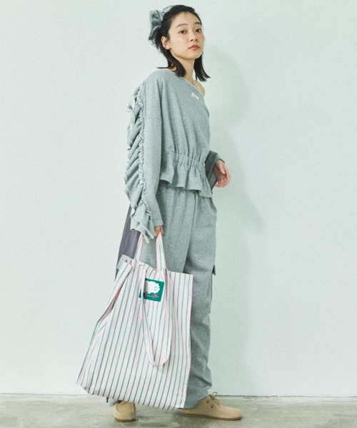 MIRROR STOKE(ミラーストーク)の「【ZOZO限定】《大容量》【2way/A4サイズ収納可能】MS LOGO STRIPE TOTE BAG/エムエスロゴストライプトートバッグ(トートバッグ・レディース・ベージュ/グリーン/ピンク/ブルー・FREE)」の12枚目の写真