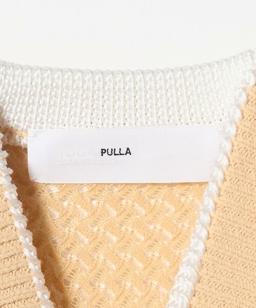 TOGA PULLA（トーガ　プルラ）の「＜TOGA PULLA＞レース ニットカーディガン（カーディガン/ボレロ・レディース・ベージュ/ブラック・36）」の3枚目の写真