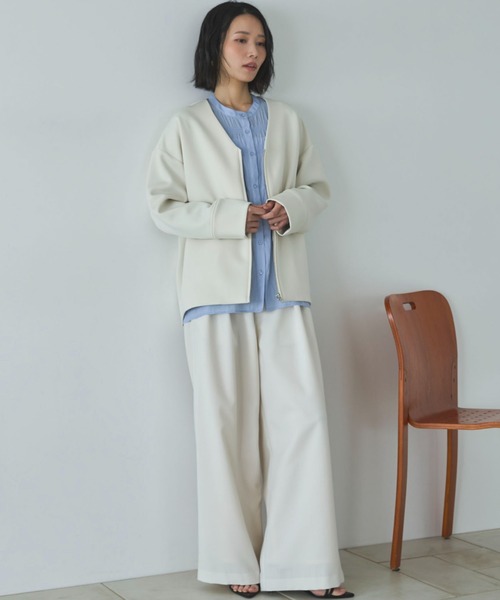 Doux archives(ドゥアルシーヴ)の「ボンディングノーカラーZIPブルゾン(ブルゾン・レディース・アイボリー/サックスブルー/チャコールグレー・FREE)」の10枚目の写真