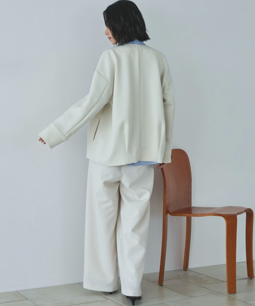 Doux archives(ドゥアルシーヴ)の「ボンディングノーカラーZIPブルゾン(ブルゾン・レディース・アイボリー/サックスブルー/チャコールグレー・FREE)」の14枚目の写真