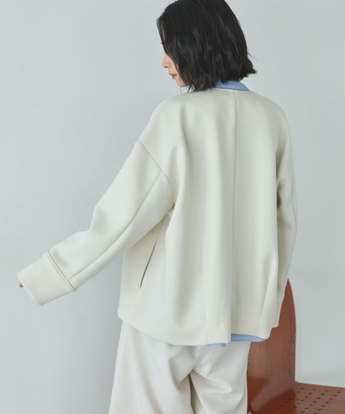 Doux archives(ドゥアルシーヴ)の「ボンディングノーカラーZIPブルゾン(ブルゾン・レディース・アイボリー/サックスブルー/チャコールグレー・FREE)」の21枚目の写真