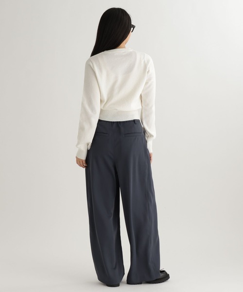 studio CLIP（スタディオクリップ）の「【daily CLIP】ループヤーンクロスボタンカーディガン（カーディガン/ボレロ・レディース・オフホワイト/ネイビー・FREE）」の8枚目の写真