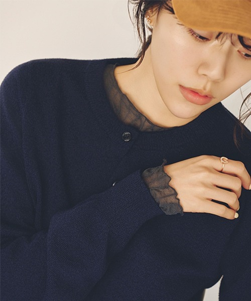 studio CLIP（スタディオクリップ）の「【daily CLIP】ループヤーンクロスボタンカーディガン（カーディガン/ボレロ・レディース・オフホワイト/ネイビー・FREE）」の11枚目の写真