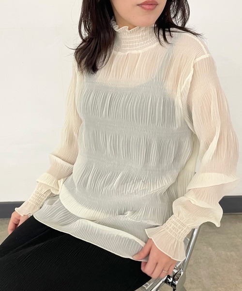 CRB（シーアールビー）の「シフォンシャーリングブラウス（シャツ/ブラウス・レディース・ブラック/オフホワイト/ベージュ・F）」の6枚目の写真
