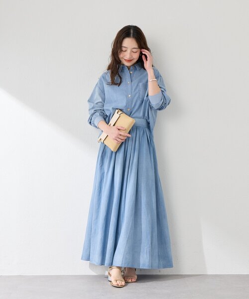 La boutique BonBon（ラブティックボンボン）の「【程よいカジュアル】シアーデニムギャザーロングスカート（デニムスカート・レディース・サックスブルー・PS/38/36）」の6枚目の写真