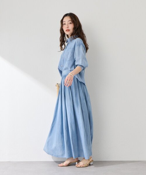 La boutique BonBon（ラブティックボンボン）の「【程よいカジュアル】シアーデニムギャザーロングスカート（デニムスカート・レディース・サックスブルー・PS/38/36）」の7枚目の写真