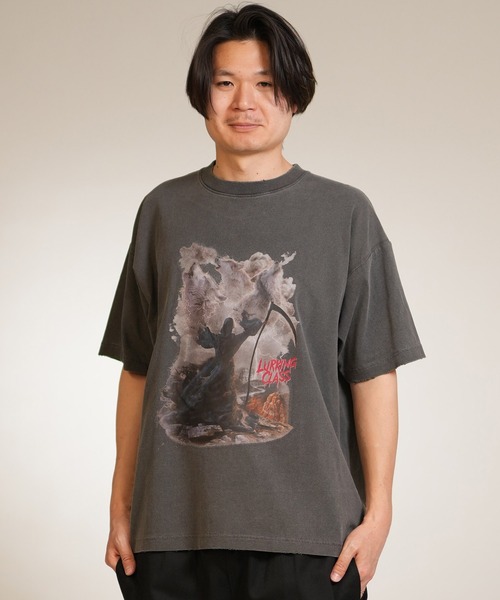 LURKING CLASS(ラーキングクラス)の「【ムラサキスポーツ限定】LURKING CLASS/ラーキングクラス 半袖 Tシャツ フロントプリント ST26STM10(Tシャツ/カットソー・メンズ・ブラック・XL/L/M)」の2枚目の写真