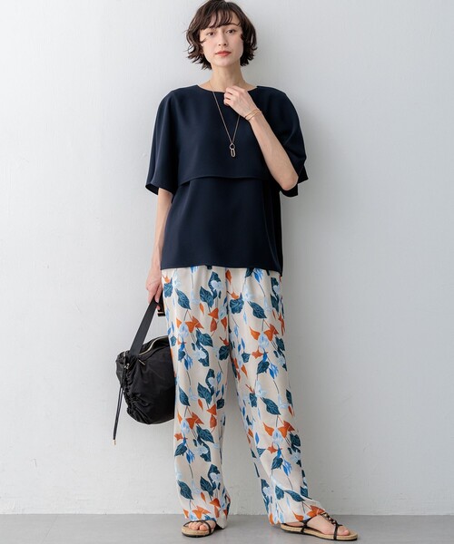 23区(ニジュウサンク)の「カラーリリープリント ワイド パンツ(その他パンツ・レディース・ブラック系5/ベージュ系5・38)」の10枚目の写真