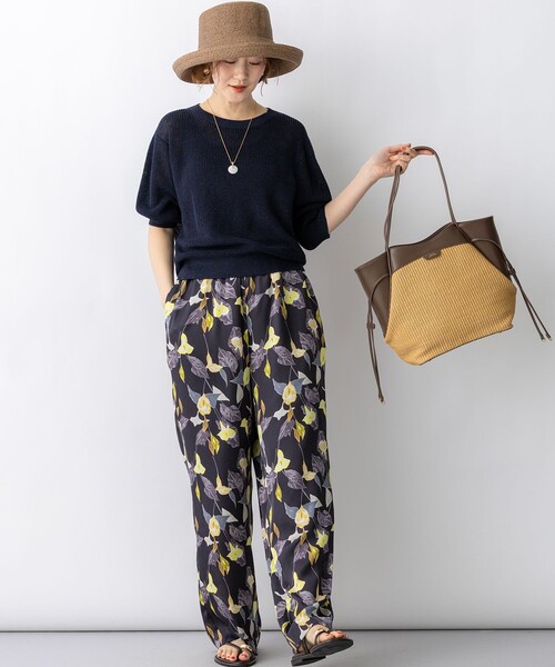 23区（ニジュウサンク）の「カラーリリープリント ワイド パンツ（その他パンツ・レディース・ブラック系5/ベージュ系5・38）」の22枚目の写真
