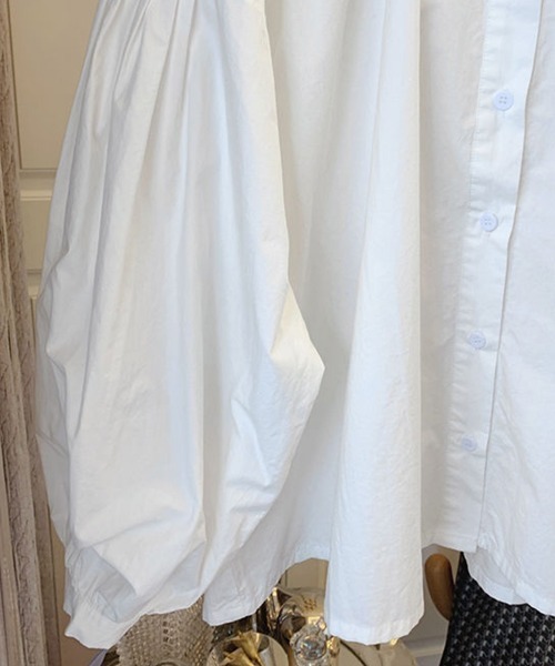 Flugge(フラッジー)の「ボリュームスリーブシャツブラウス(シャツ/ブラウス・レディース・ブラック/ホワイト・LARGE/MEDIUM)」の9枚目の写真
