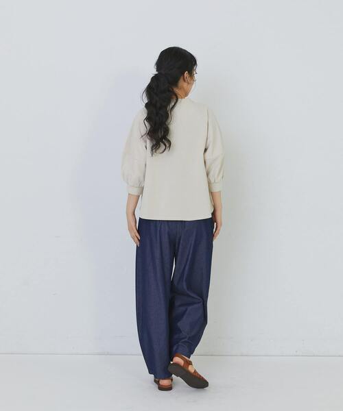 conges payes ADIEU TRISTESSE（コンジェ ペイエ アデュートリステス）の「ボトルシルエットスリーブカットソーブラウス（シャツ/ブラウス・レディース・チャコールグレー/グレイッシュベージュ/ベージュ・FREE）」の6枚目の写真