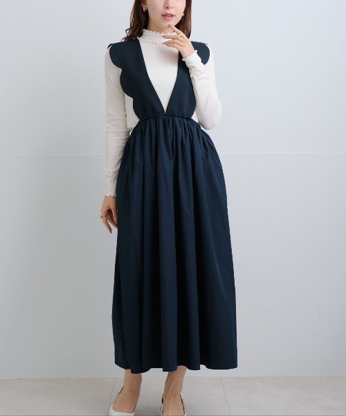 Neige(ネージュ)の「スカラップタフタ切替ジャンパースカート(ジャンパースカート・レディース・ネイビー/ブラック・ONE SIZE)」の4枚目の写真
