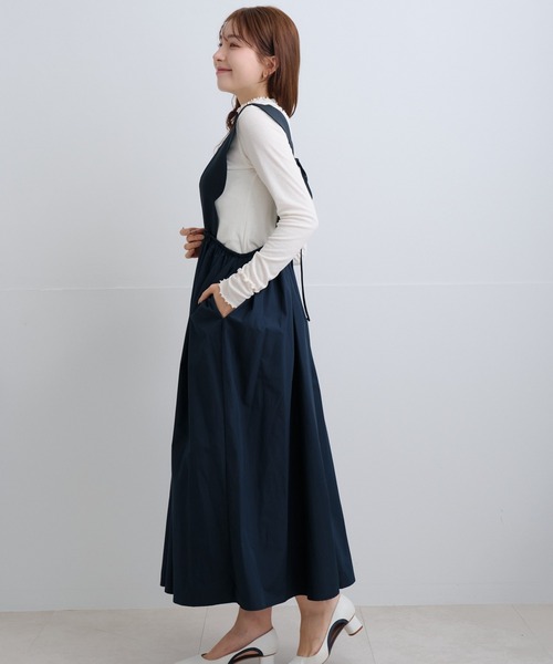Neige(ネージュ)の「スカラップタフタ切替ジャンパースカート(ジャンパースカート・レディース・ネイビー/ブラック・ONE SIZE)」の7枚目の写真
