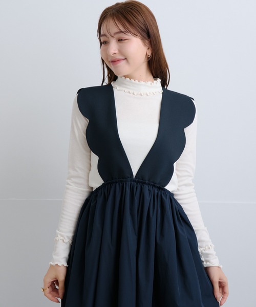 Neige(ネージュ)の「スカラップタフタ切替ジャンパースカート(ジャンパースカート・レディース・ネイビー/ブラック・ONE SIZE)」の9枚目の写真
