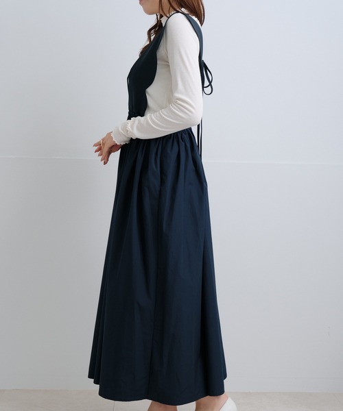 Neige(ネージュ)の「スカラップタフタ切替ジャンパースカート(ジャンパースカート・レディース・ネイビー/ブラック・ONE SIZE)」の18枚目の写真