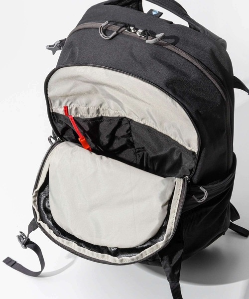 OSPREY（オスプレー）の「OSPREY Daylite Plus 20 オスプレー デイライトプラス バックパック（バックパック/リュック・メンズ・ブラック・FREE）」の10枚目の写真