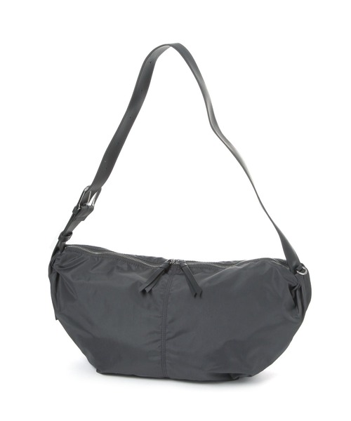 LEPSIM（レプシィム）の「ドッキングショルダー　636685（ショルダーバッグ・レディース・ブラック/チャコールグレー・ONE SIZE）」の2枚目の写真