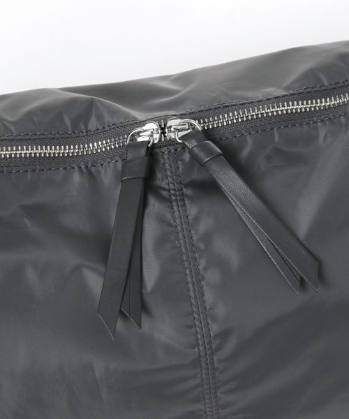 LEPSIM（レプシィム）の「ドッキングショルダー　636685（ショルダーバッグ・レディース・ブラック/チャコールグレー・ONE SIZE）」の14枚目の写真