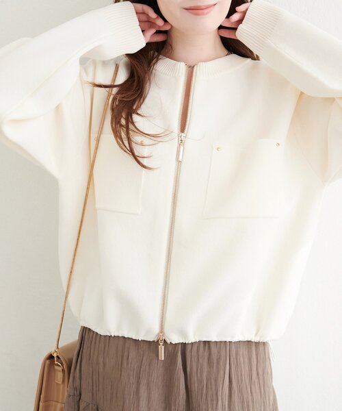natural couture(ナチュラルクチュール)の「ニットジップブルゾン(ブルゾン・レディース・オフホワイト/ベージュ/ブラック/サックスブルー・FREE)」の5枚目の写真