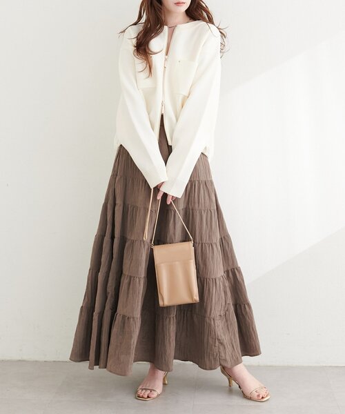 natural couture(ナチュラルクチュール)の「ニットジップブルゾン(ブルゾン・レディース・オフホワイト/ベージュ/ブラック/サックスブルー・FREE)」の8枚目の写真