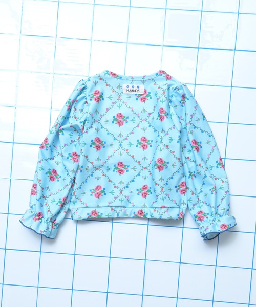 MARKEY'S（マーキーズ）の「【水着/UVカット】パフスリーブラッシュガード(総柄)（ラッシュガード・キッズ・ライトブルー/アイボリー・110/100/90/80/140/130/120）」の4枚目の写真