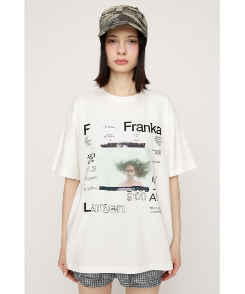 SLY(スライ)の「【SNSで話題!】PHOTO LOGO 2 SIZE T/SH フォトロゴツーサイズTSIZE T/SH フォトロゴツーサイズTシャツ 春服 夏服(Tシャツ/カットソー・レディース・イエロー/杢グレー/ホワイト・1/2)」の12枚目の写真