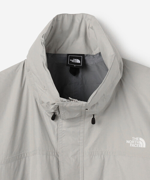 THE NORTH FACE（ザノースフェイス）の「THE NORTH FACE | HYDRENA RAIN PONCHO WOMEN（ポンチョ・レディース・アイボリー・M）」の4枚目の写真