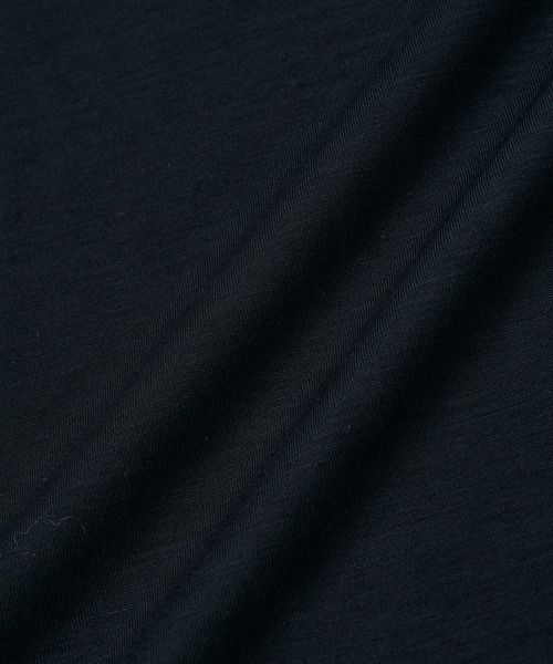 Julier Yoga and Relax（ジュリエヨガアンドリラックス）の「Julier マイクロ天竺ドレープトップス（Tシャツ/カットソー・レディース・ブラック/ホワイト/ライトブルーグレー・FREE）」の15枚目の写真