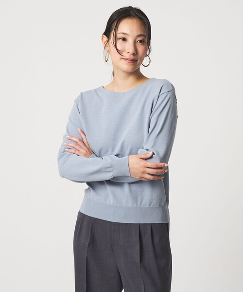 A DAY IN THE LIFE UNITED ARROWS（アデイインザライフユナイテッドアローズ）の「フェイクパールボタン 2WAY Vネックニット ‐ウォッシャブル‐＜A DAY IN THE LIFE＞（ニット/セーター・レディース・ネイビー/ライトグレー/ライトブルー/オリーブ・FREE）」の8枚目の写真