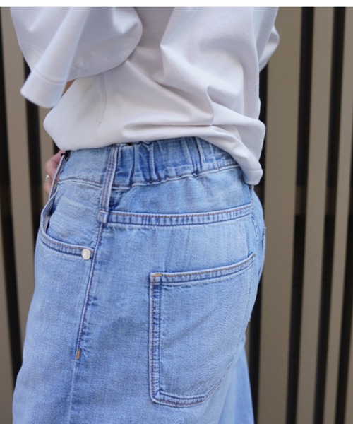 upperhights（アッパーハイツ）の「upper hights（アッパーハイツ）THE LAZY NIECE MID-RISE/ワイド/ライトオンス（デニムパンツ・レディース・ブルー/ブルー系その他3・24/23/25/22）」の8枚目の写真