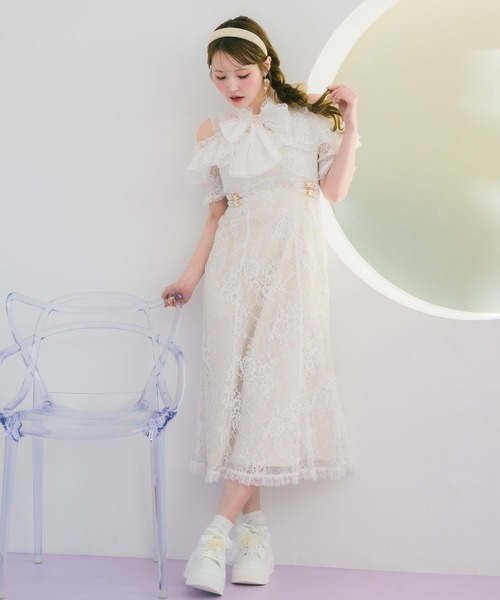 couture BY ROJITA(クチュールバイロジータ)の「肩開き総レースワンピース(ワンピース・レディース・ホワイト/パープル/ブラック・FREE)」の4枚目の写真
