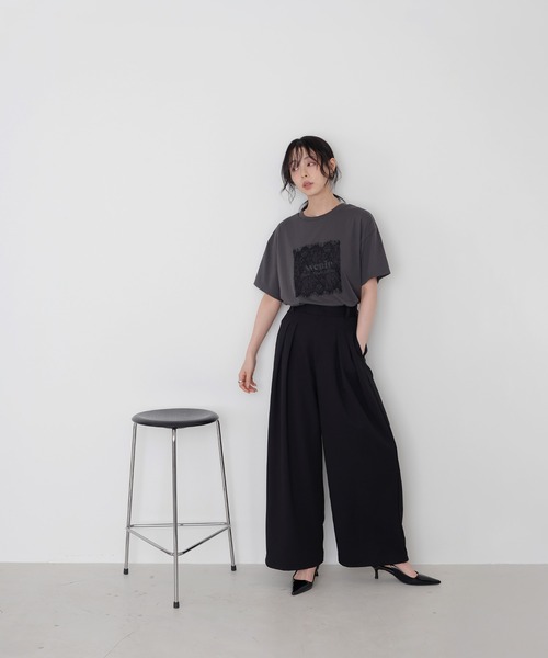 LIAN（リアン）の「【UVカット＆接触冷感】レースレイヤードロゴTシャツ（Tシャツ/カットソー・レディース・オフホワイト/チャコールグレー/ブラック・FREE）」の10枚目の写真