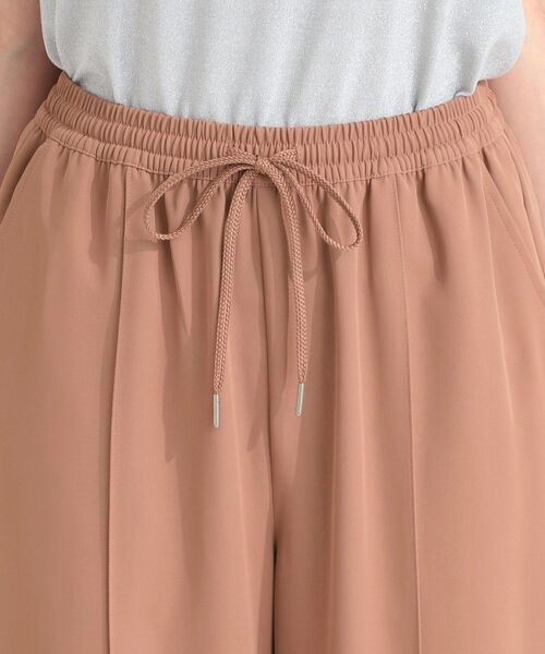 SHOO・LA・RUE（シューラルー）の「【ひんやり/UV/S-LL/セットアップ可】さらさらぷるん イージーワイドパンツ（その他パンツ・レディース・ブラック/チャコールグレー/レンガ・04/03/02/01）」の22枚目の写真