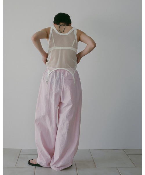 anuke(アンヌーク)の「Volumetuck Cocoon Pants(その他パンツ・レディース・ブラック/ホワイト/ブラウン/ピンク・36inch/38inch)」の21枚目の写真