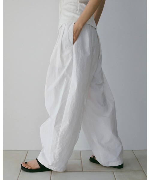 anuke(アンヌーク)の「Volumetuck Cocoon Pants(その他パンツ・レディース・ブラック/ホワイト/ブラウン/ピンク・36inch/38inch)」の16枚目の写真