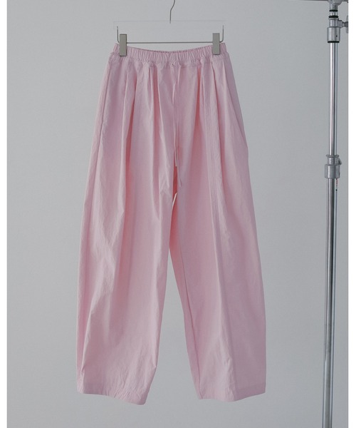 anuke(アンヌーク)の「Volumetuck Cocoon Pants(その他パンツ・レディース・ブラック/ホワイト/ブラウン/ピンク・36inch/38inch)」の7枚目の写真
