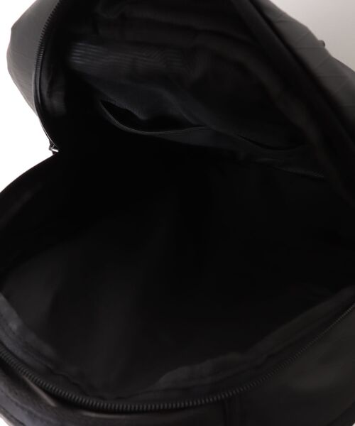 VOLCOM(ボルコム)の「VOLCOM メンズ VENTURE ELEVATED BP バックパック/リュック 【2026年夏モデル】(バックパック/リュック・メンズ・ブラック・FREE)」の4枚目の写真