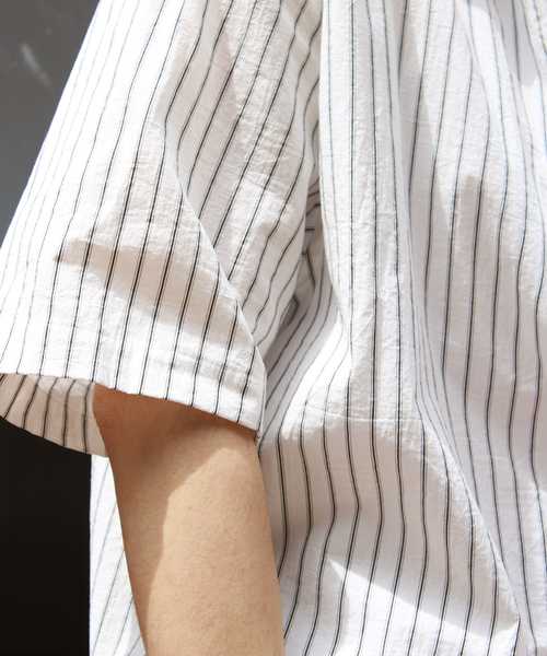 WISM（ウィズム）の「NAMELESSNESS / ネームレスネス COTTON SHORT SLEEVE SHIRT（シャツ/ブラウス・メンズ・ブラック/ホワイト/ブルー・3/2）」の12枚目の写真