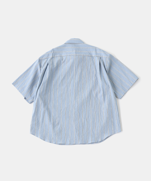 WISM（ウィズム）の「NAMELESSNESS / ネームレスネス COTTON SHORT SLEEVE SHIRT（シャツ/ブラウス・メンズ・ブラック/ホワイト/ブルー・3/2）」の4枚目の写真