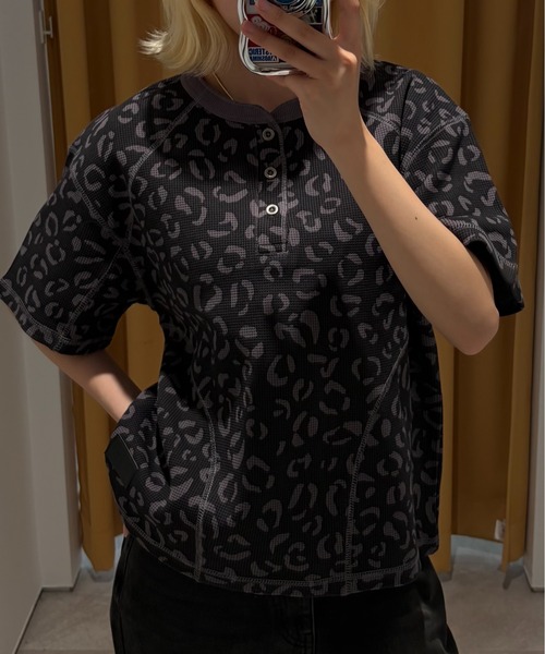 ANDER HUNK(アンダーハンク)の「Reopard Henry neck Thermal T / レオパードヘンリーネックサーマルT(Tシャツ/カットソー・メンズ・ブラック/ブラウン・MEDIUM/LARGE)」の10枚目の写真