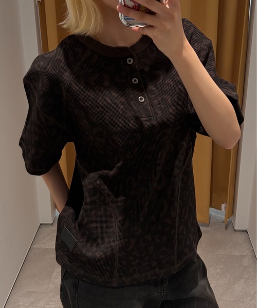 ANDER HUNK(アンダーハンク)の「Reopard Henry neck Thermal T / レオパードヘンリーネックサーマルT(Tシャツ/カットソー・メンズ・ブラック/ブラウン・MEDIUM/LARGE)」の9枚目の写真