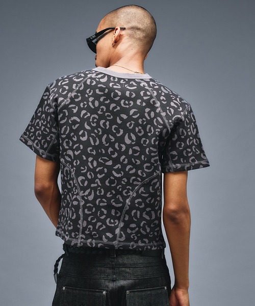 ANDER HUNK(アンダーハンク)の「Reopard Henry neck Thermal T / レオパードヘンリーネックサーマルT(Tシャツ/カットソー・メンズ・ブラック/ブラウン・MEDIUM/LARGE)」の21枚目の写真