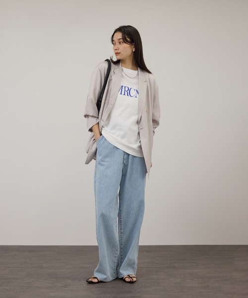 KURO(クロ)の「【KURO for SALON(クロ)】別注EASY TUCK DENIM LIGHT INDIGO / デニムパンツ(デニムパンツ・レディース・サックスブルー・1/0)」の11枚目の写真